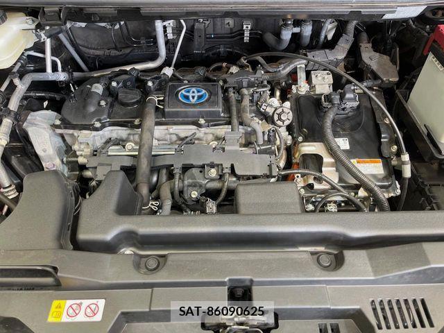 Toyota VOXY HYBRID 2023-07 8667131-17