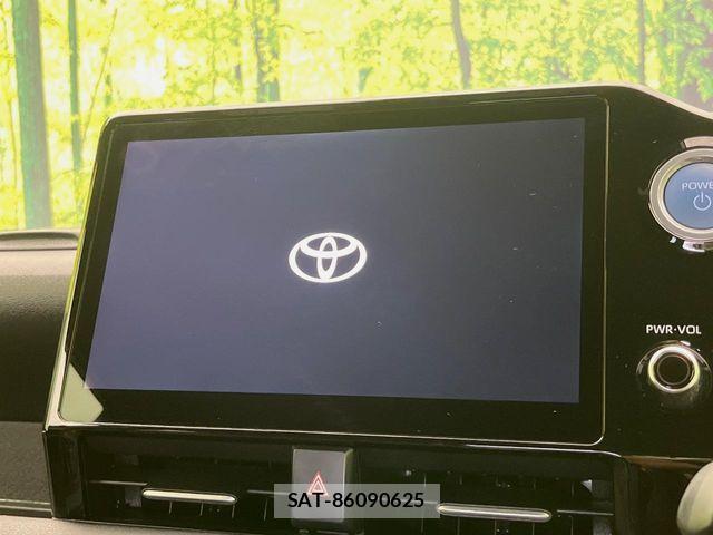 Toyota VOXY HYBRID 2023-07 8667131-3