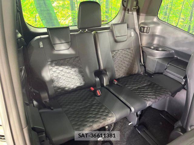 Toyota VOXY HYBRID 2025-07 8662355-9