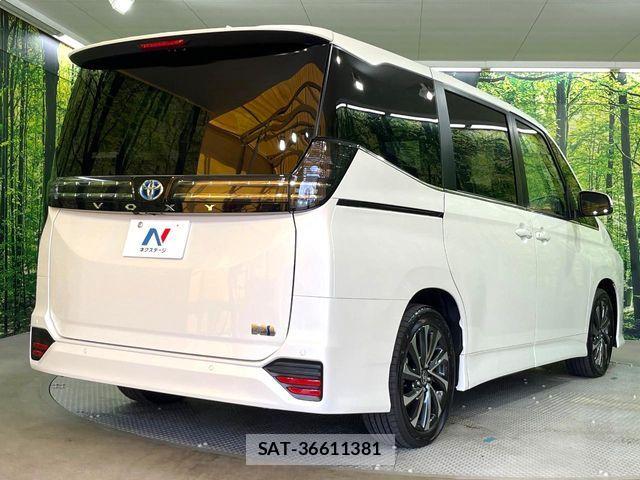 Toyota VOXY HYBRID 2025-07 8662355-17