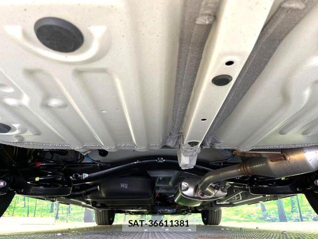 Toyota VOXY HYBRID 2025-07 8662355-19