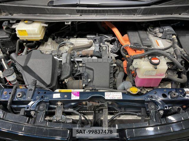Toyota VOXY HYBRID 2014-09 8662367-18