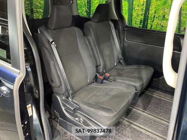 Toyota VOXY HYBRID 2014-09 8662367-8