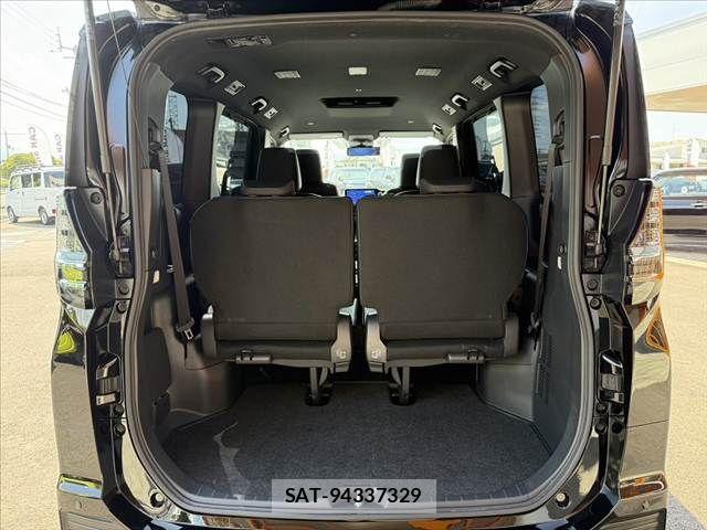 Toyota VOXY HYBRID 2023-01 8662358-21
