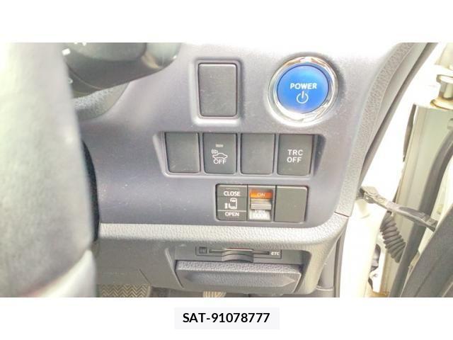 Toyota VOXY HYBRID 2014-07 8662376-10