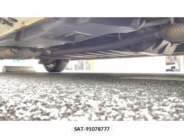 Toyota VOXY HYBRID 2014-07 8662376-5