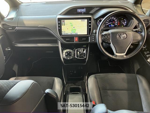 Toyota VOXY HYBRID 2021-11 8662360-1