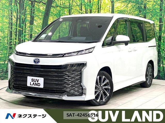 Toyota VOXY HYBRID 2023-10 8662352-0