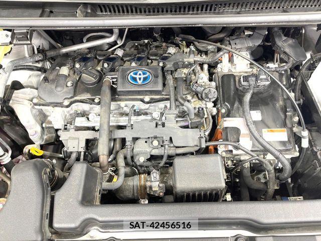 Toyota VOXY HYBRID 2023-10 8662352-18