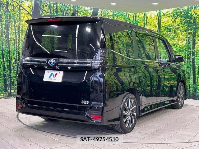 Toyota VOXY HYBRID 2022-12 8667129-17
