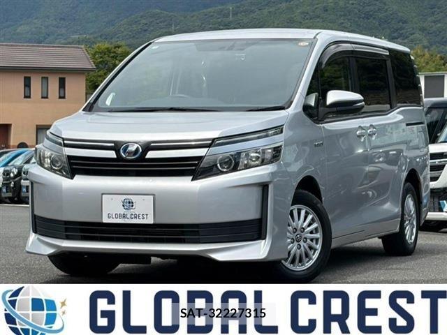 Toyota VOXY HYBRID 2014-03 8662375-0