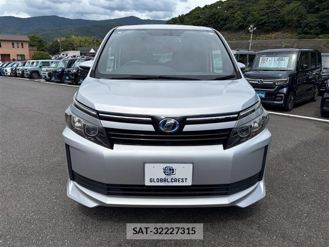 Toyota VOXY HYBRID 2014-03 8662375-3