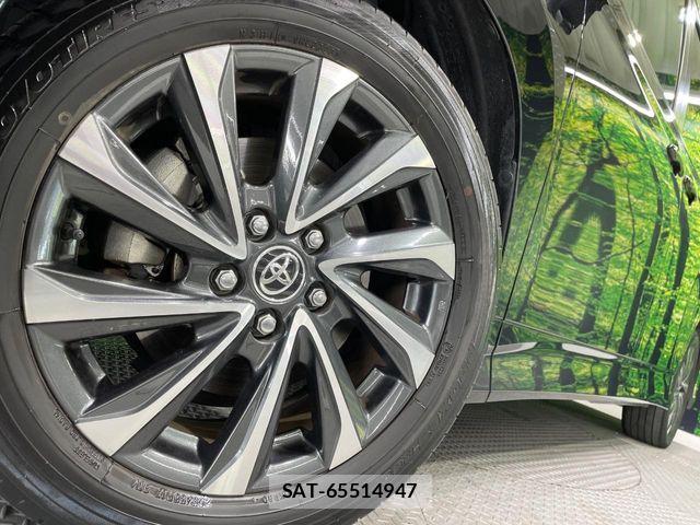 Toyota VOXY HYBRID 2023-08 8662354-14