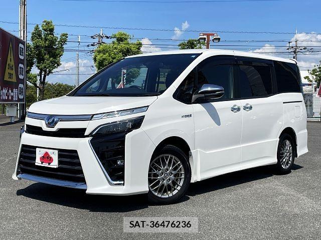 Toyota VOXY HYBRID 2018-05 8667132-0