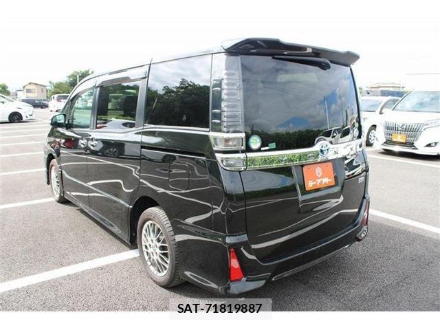 Toyota VOXY HYBRID 2018-12 8667134-11