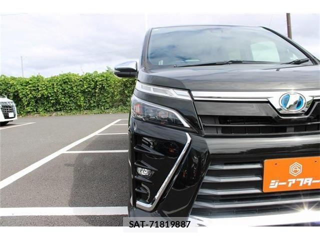 Toyota VOXY HYBRID 2018-12 8667134-14