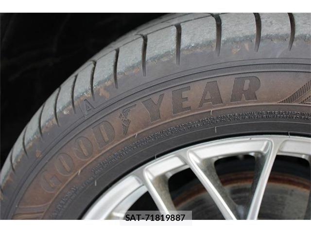 Toyota VOXY HYBRID 2018-12 8667134-26