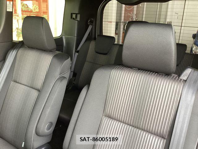 Toyota VOXY HYBRID 2020-07 8662362-13