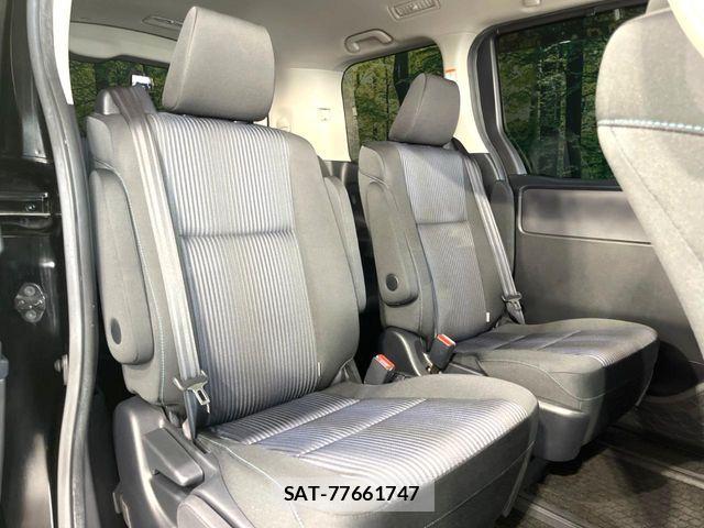 Toyota VOXY HYBRID 2016-03 8686919-8