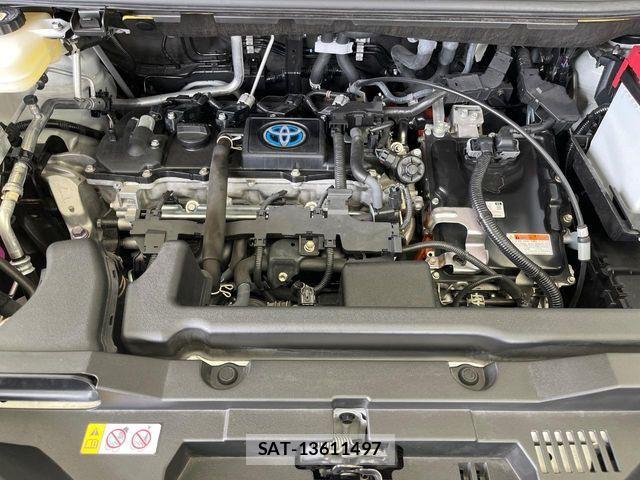 Toyota VOXY HYBRID 2023-08 8686910-19