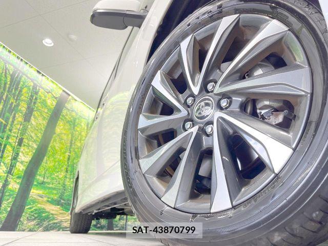Toyota VOXY HYBRID 2024-12 8686906-13
