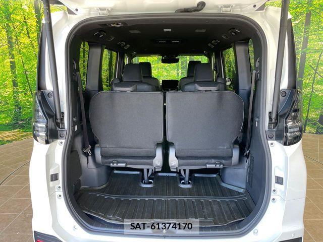 Toyota VOXY HYBRID 2025-04 8686908-10