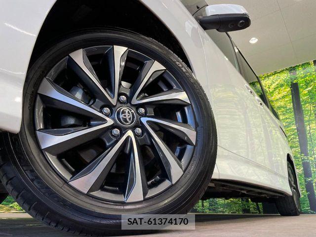 Toyota VOXY HYBRID 2025-04 8686908-13