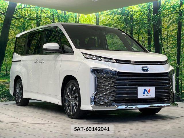 Toyota VOXY HYBRID 2023-07 8686909-16