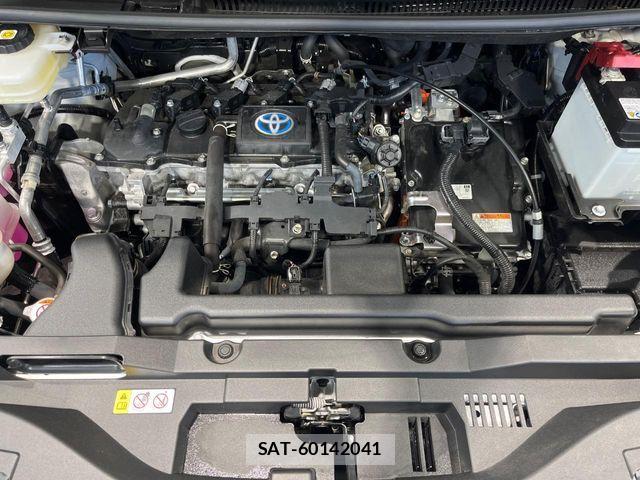 Toyota VOXY HYBRID 2023-07 8686909-18
