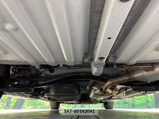 Toyota VOXY HYBRID 2023-07 8686909-19