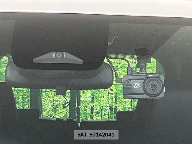 Toyota VOXY HYBRID 2023-07 8686909-4