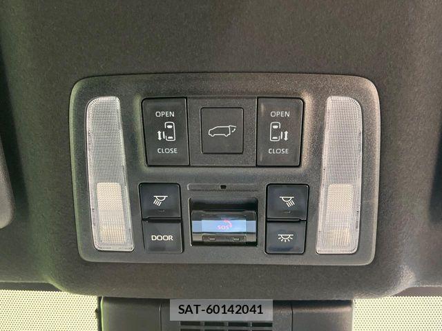 Toyota VOXY HYBRID 2023-07 8686909-6