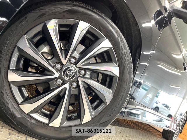 Toyota VOXY HYBRID 2023-02 8686911-12
