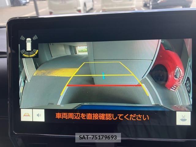 Toyota VOXY HYBRID 2023-10 8686912-12