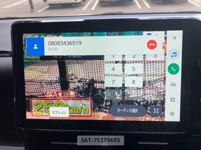 Toyota VOXY HYBRID 2023-10 8686912-13