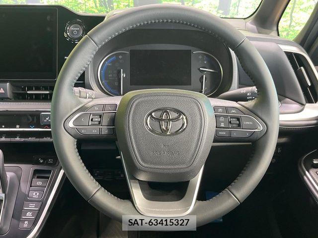 Toyota VOXY HYBRID 2024-02 8686907-11