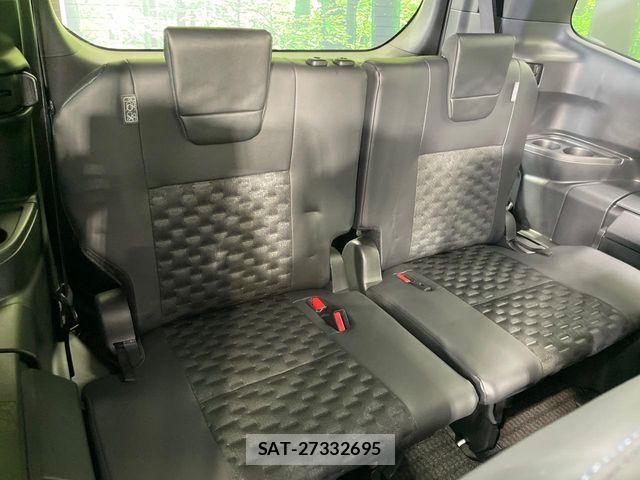 Toyota VOXY HYBRID 2025-08 8686905-9