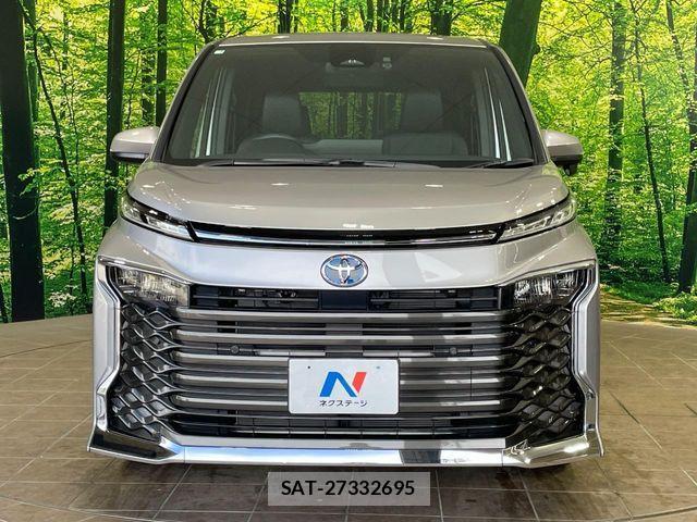 Toyota VOXY HYBRID 2025-08 8686905-14