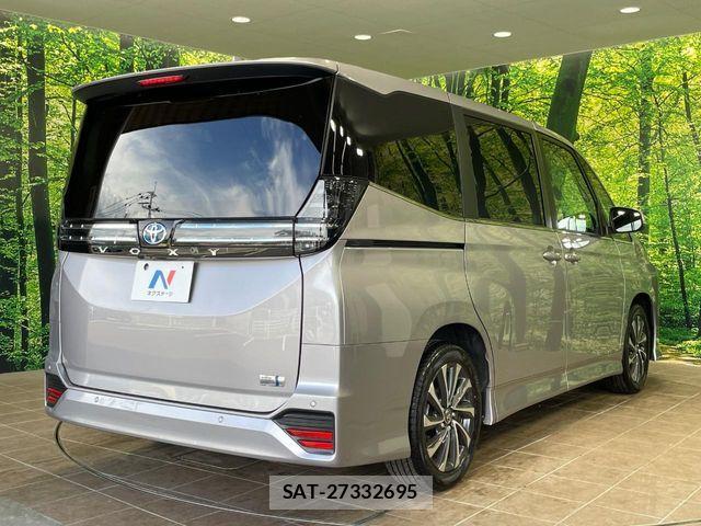 Toyota VOXY HYBRID 2025-08 8686905-17