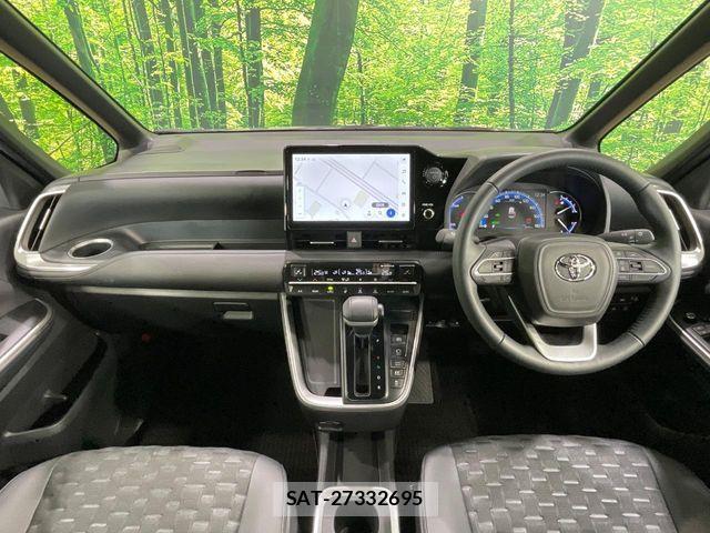Toyota VOXY HYBRID 2025-08 8686905-1