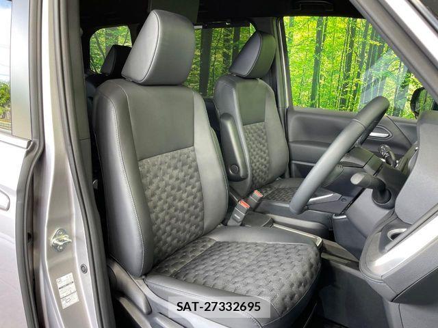 Toyota VOXY HYBRID 2025-08 8686905-7