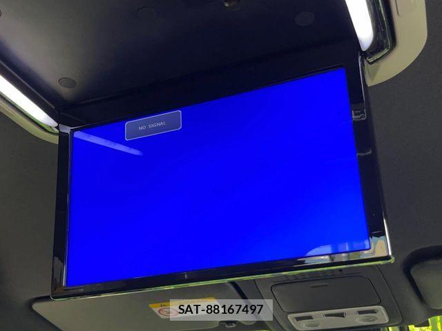 Toyota VOXY HYBRID 2019-11 8686914-2