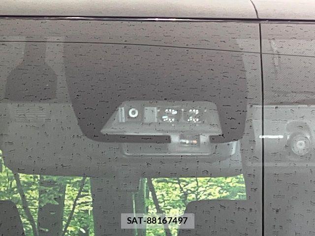 Toyota VOXY HYBRID 2019-11 8686914-3
