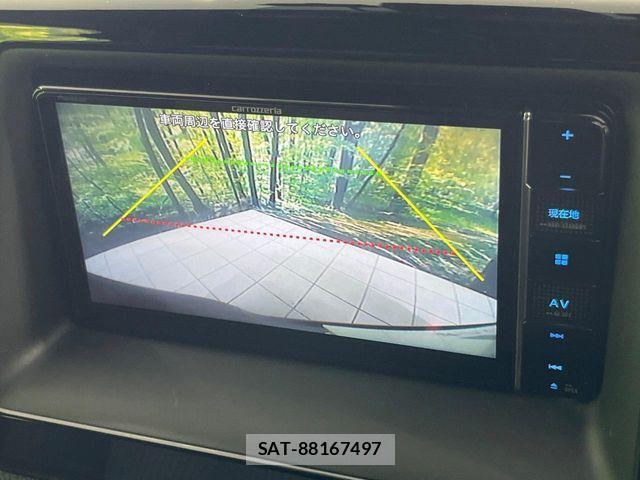 Toyota VOXY HYBRID 2019-11 8686914-5