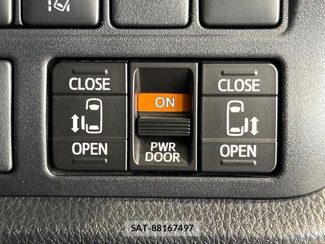 Toyota VOXY HYBRID 2019-11 8686914-6