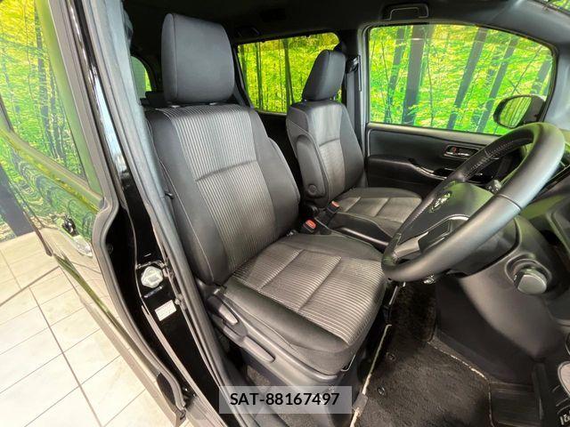 Toyota VOXY HYBRID 2019-11 8686914-7
