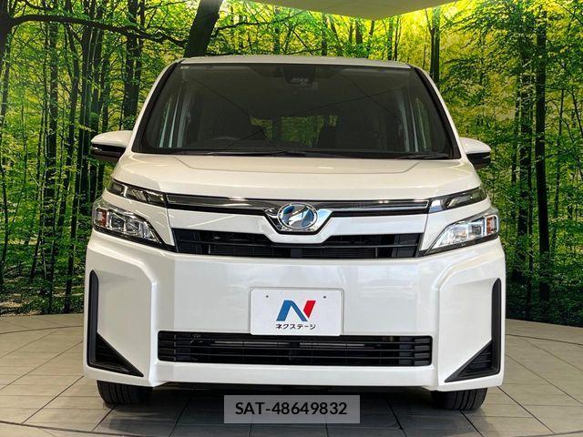 Toyota VOXY HYBRID 2017-11 8686917-13