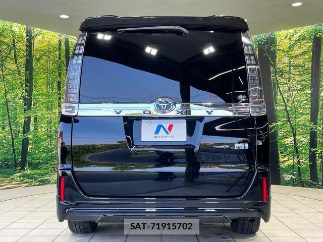 Toyota VOXY HYBRID 2014-03 8686918-15