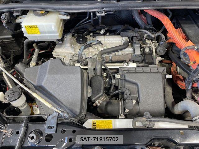Toyota VOXY HYBRID 2014-03 8686918-17