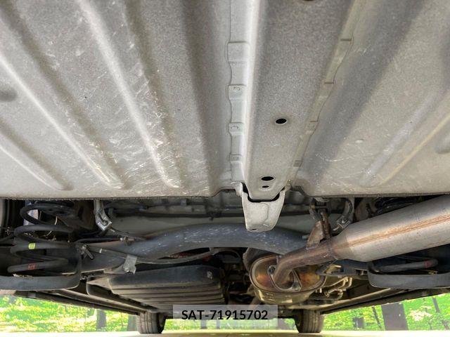 Toyota VOXY HYBRID 2014-03 8686918-18
